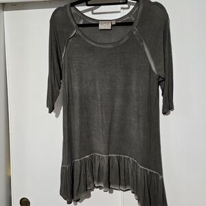 Women's Gray Ruffle-Hem Top